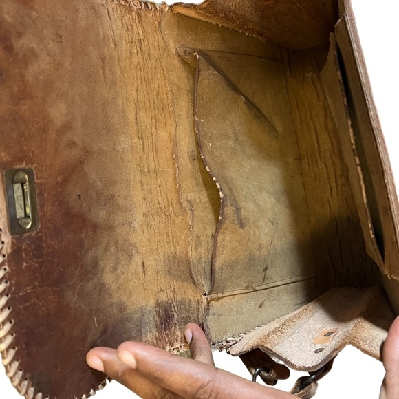 Vintage Hand Tooled Brown Leather Purse Adjustable Wide Strap Handbag - Picture 7 of 15